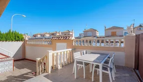 Bungalow for sale in Torrevieja, Spain. Los altos area, 2 bedrooms, 49 m2 - photo 3