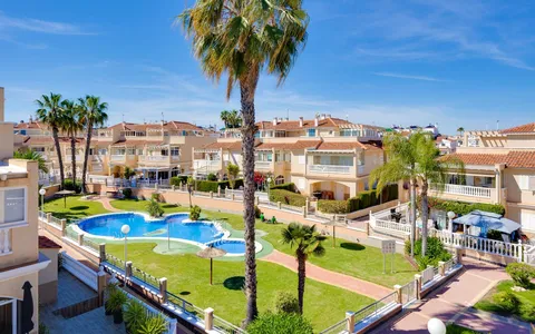 Orihuela Costa, Spain. Buy a Town house . Zeniamar-Horizonte-La Campana area, 2 bedrooms, 104 m2, 2 bedrooms, 104 m² — €263000