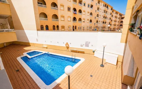 Torrevieja real estate, Apartment for sale. Playa del Cura area, 2 bedrooms, 83 m2, 2 bedrooms, 83 m² — €139900