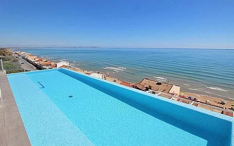Buy a Penthouse in Guardamar del Segura, Spain. Guardamar Playa area, 3 bedrooms, 123 m2, 3 bedrooms, 123 m² — €840000