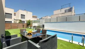 Real estate Torrevieja, Villa for sale. Aguas Nuevas area, 5 bedrooms, 194 m2 - photo 5