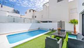 Real estate Torrevieja, Villa for sale. Aguas Nuevas area, 5 bedrooms, 194 m2 - photo 6