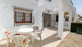 Torrevieja real estate, Bungalow for sale. El Acequión - Los Náufragos area, 3 bedrooms, 80 m2 - photo 2