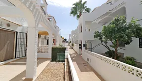 Torrevieja real estate, Bungalow for sale. El Acequión - Los Náufragos area, 3 bedrooms, 80 m2 - photo 3