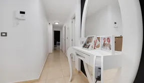 Buy property in Torrevieja, Spain. Centro area, 3 bedrooms, 131 m2 - photo 2