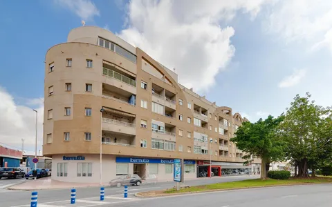 Apartment in Torrevieja, Spain. Centro area, 2 bedrooms, 65 m2, 2 bedrooms, 65 m² — €140969