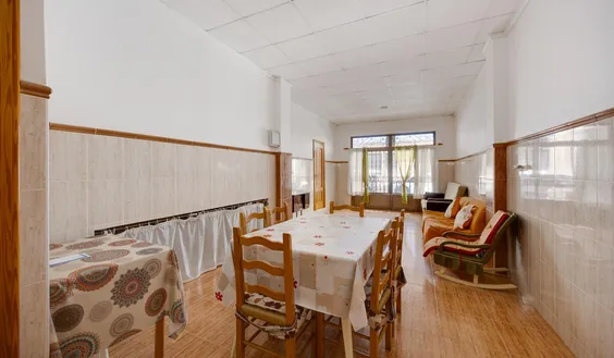 Apartment in Torrevieja, Spain. Paseo maritimo area, 3 bedrooms, 75 m2 - photo 1