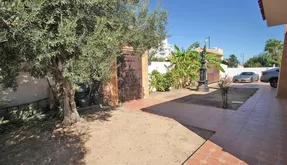 Real estate Torrevieja, Town house for sale. Los Angeles area, 4 bedrooms, 148 m2 - photo 5