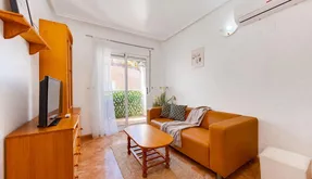 Torrevieja, eiendommer. Området Centro, 2 soverom, 65 m² - photo 2