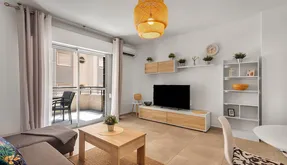 Torrevieja, real estate. Playa de los Locos area, 3 bedrooms, 101 m2 - photo 2