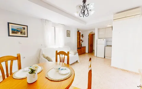 Penthouse in Torrevieja, Spain. Playa del Cura area, 2 bedrooms, 66 m2, 2 bedrooms, 66 m² — €155000