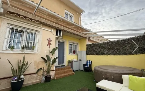 Orihuela Costa, Spain. Real Estate. La Florida area, 2 bedrooms, 88 m2, 2 bedrooms, 88 m² — €215000