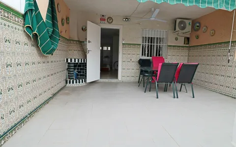 Buy property in Torrevieja, Spain. Playa de los Naufragos area, 3 bedrooms, 100 m2, 3 bedrooms, 100 m² — €239000