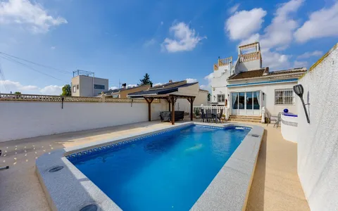 Town house for sale in Torrevieja, Spain. San luis area, 2 bedrooms, 100 m2, 2 bedrooms, 100 m² — €269000