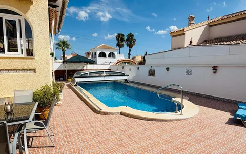 Town house for sale in Spain. Centro de la Ciudad Quesada area, 3 bedrooms, 165 m2, 3 bedrooms, 165 m² — €398000