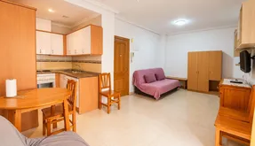 Torrevieja real estate, Studio for sale. Estacion de autobuses area, 34 m2 - photo 4