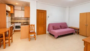 Torrevieja real estate, Studio for sale. Estacion de autobuses area, 34 m2 - photo 5