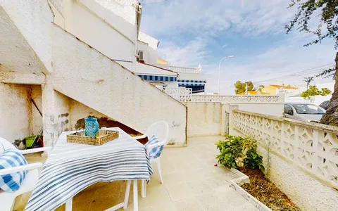 Torrevieja, immobilier. Quartier Torretas, 2 chambres, 50 m², 2 bedrooms, 50 m² — €95000