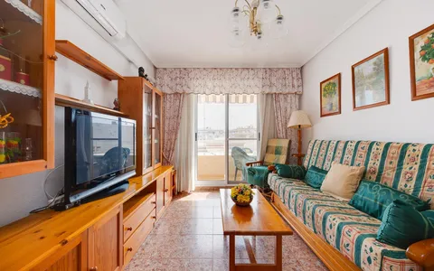 Real estate Torrevieja, Apartment for sale. Playa de los Locos area, 2 bedrooms, 55 m2, 2 bedrooms, 55 m² — €138900