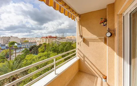 Buy property in Torrevieja, Spain. Nueva Torrevieja area, 2 bedrooms, 69 m2, 2 bedrooms, 69 m² — €138500