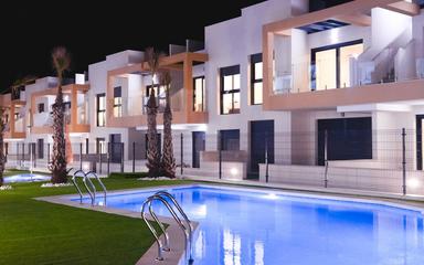 Orihuela Costa bienes raíces, Bungalow en venta. Zona de la  PAU 26, 2 dormitorios, 62 m2