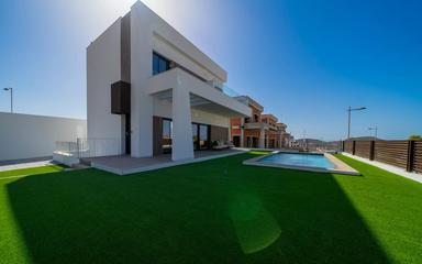Spain real estate. Golf Bahia area, 3 bedrooms, 263 m2