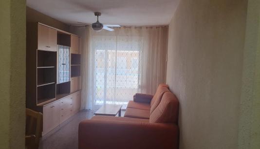 Apartamento de 2 dormitorios en Guardamar del Segura, a solo 500 metros del mar image 0