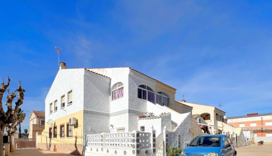 Бунгало в Лос Алькасарес, Испания, район Oasis, 3 спальни, 102 м2 - #ASV-30-B3002A/9551 image 0