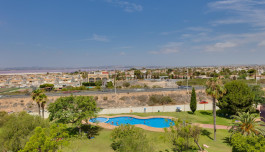 APARTAMENTO DE 2 DORMITORIOS CON VISTAS DESPEJADAS Y PISCINA COMUNITARIA EN TORREVIEJA image 1