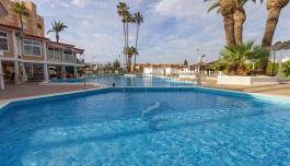 Chalet independiente de 4 dormitorios en Aguas Nuevas (Torrevieja) image 1