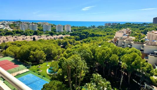 Vivienda con 2 dormitorios espectaculares vistas al mar. Parking + trastero incluido en el precio. image 0