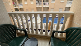 Apartamento de 2 dormitorios, piscina y garaje en zona Habaneras, Torrevieja image 2