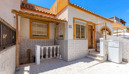 Bungalow in Torrevieja, Spain, Carrefour area, 2 bedrooms, 57 m2 - #ASV-21-MR10/776 image 2