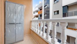 SE VENDE BONITO APARTAMENTO CON PISCINA COMUNITARIA. A TAN SOLO 200M. DEL MAR!!!!! image 4