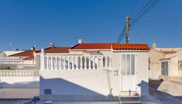 Bungalow en Torrevieja, España, zona de la Torretas, 2 dormitorios, 70 m2 - #BOL-D1001 image 1