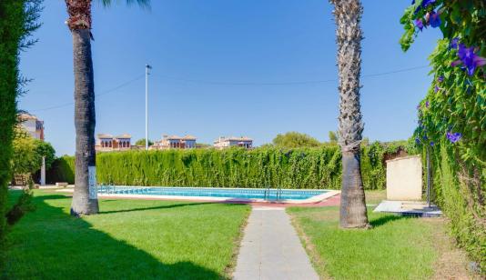 Bungalow en Orihuela Costa, España, zona de la Playa Flamenca Norte, 3 dormitorios, 88 m2 - #BOL-7-822 image 0