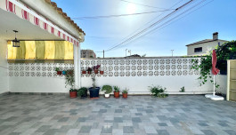 Bungalow en Torrevieja, España, zona de la Playa de los locos, 3 dormitorios, 68 m2 - #BOL-b9821 image 1