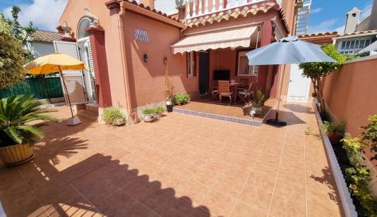 Town house in Torrevieja, Spain, Torretas area, 4 bedrooms, 90 m2 - #BOL-CAPED4002 image 0