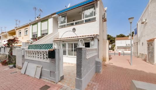 Bungalow in Torrevieja, Spain, Playa de los Naufragos area, 2 bedrooms, 48 m2 - #BOL-NA130 image 0