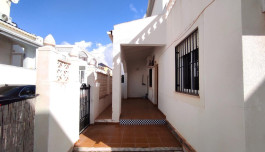 Town house in Torrevieja, Spain, Los altos area, 3 bedrooms, 84 m2 - #BOL-S38 image 2