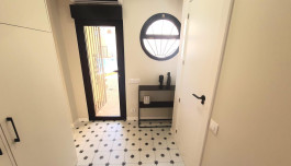 Bungalow en Torrevieja, España, zona de la Centro, 2 dormitorios, 90 m2 - #BOL-OPS14-8 image 2