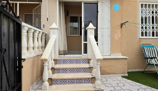 Piso en Torrevieja, España, zona de la Los balcones, 1 dormitorio, 33 m2 - #BOL-S019 image 0