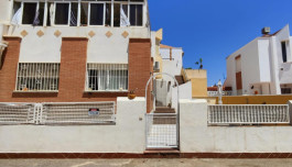 Bungalow in Orihuela, Spain, Urbanización Perla del Mar area, 2 bedrooms, 74 m2 - #BOL-ENV210MHG image 2