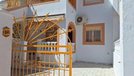 Bungalow in Torrevieja, Spain, Torretas area, 2 bedrooms, 65 m2 - #BOL-B2-362 image 1