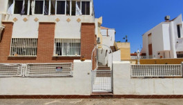 Bungalow in Orihuela, Spain, Urbanización Perla del Mar area, 2 bedrooms, 74 m2 - #BOL-ENV210MHG image 3