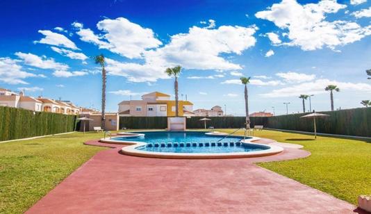 Bungalow in Torrevieja, Spain, Torretas area, 2 bedrooms, 55 m2 - #BOL-SB1000 image 0