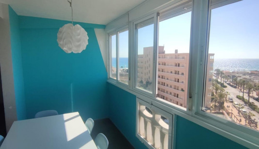 Ático en Torrevieja, España, zona de la La Mata, 1 dormitorio, 61 m2 - #BOL-CH-0210 image 0