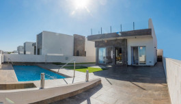 VILLA CONTEMPORANEA JUNTO A CAMPO DE GOLF image 1